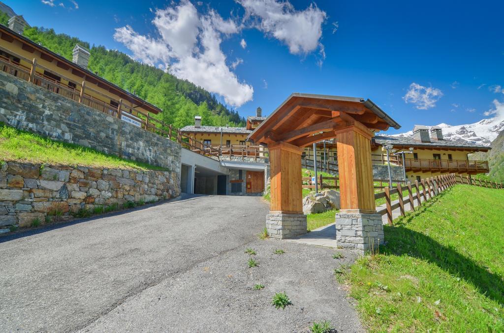 Appartamenti Residenza Anderbatt Gressoney-La-Trinite Bilik gambar