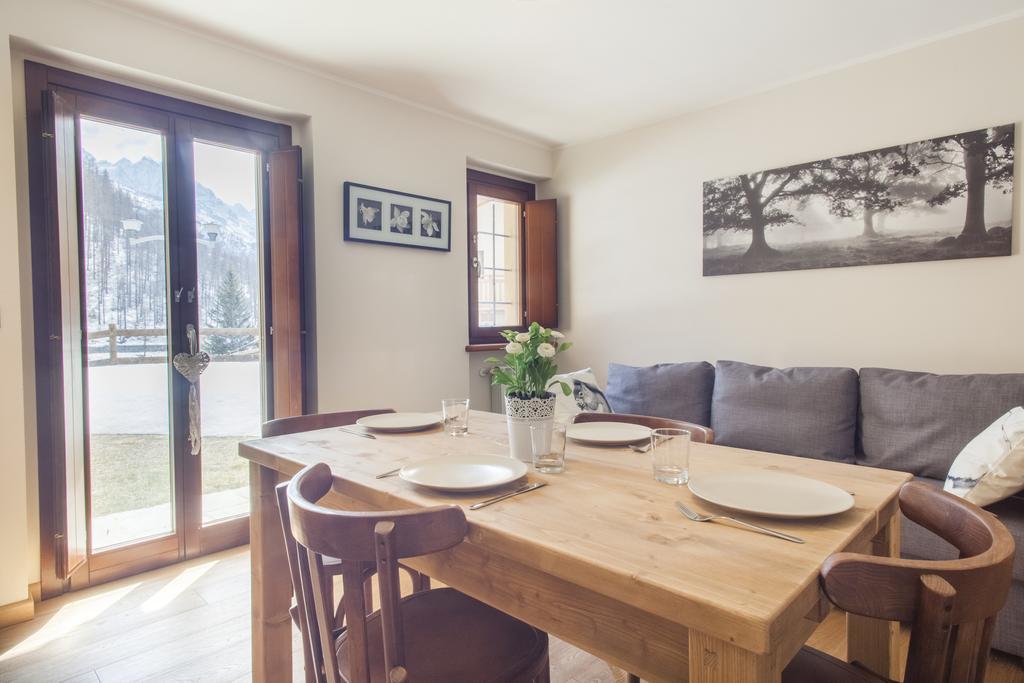 Appartamenti Residenza Anderbatt Gressoney-La-Trinite Luaran gambar